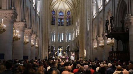 Notre-Dame: le projet de vitraux contemporains approuvé par la Commission nationale du patrimoine