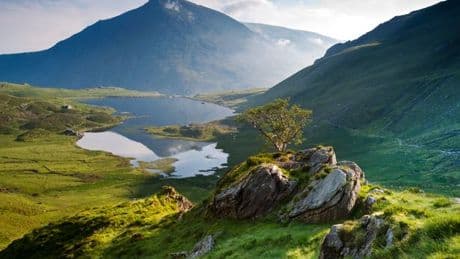 'Amazing' top 10 UK staycation road trips that drivers say top the USA