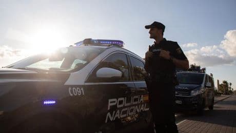 Auf offener Straße: Polizei nimmt zwei Frauen nach Schlägerei auf Mallorca fest