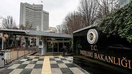 Trablus'taki çatışmalar nedeniyle 82 Türk vatandaşı Türkiye'ye döndü