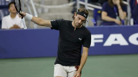 Tsitsipas: «Voglio disintossicarmi dai social. Sento stress e mancanza di fiducia nel mio tennis»