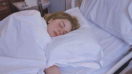 Kanserle mücadele eden Evre Başak Clarke hayatını kaybetti
