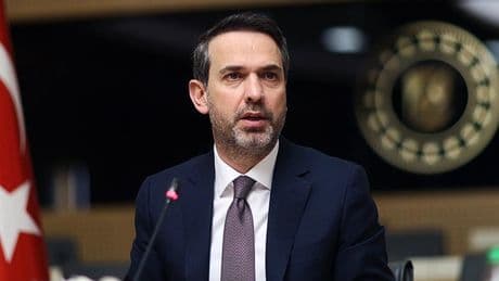 Bakan Bayraktar iki yeni sondaj gemisinin filoya katıldığını açıkladı
