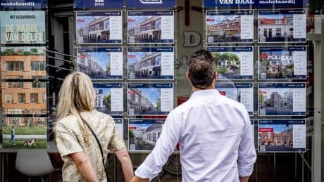 Kloof tussen alleenstaande Jan Modaal en stellen groeit op woningmarkt: singles vrijwel kansloos voor koophuis