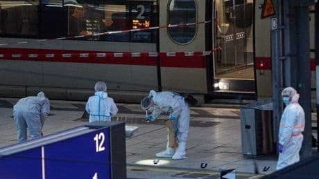 Laut Staatsanwaltschaft: Tatverdächtige gesteht Messerangriff am Hamburger Hauptbahnhof
