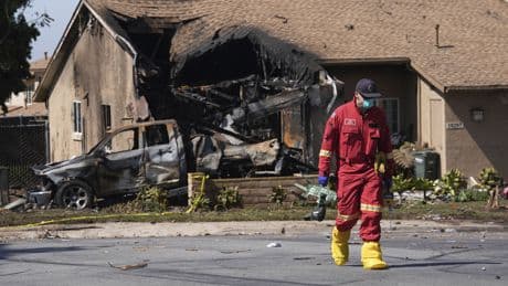 Varios muertos al estrellarse una avioneta sobre un vecindario de San Diego