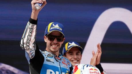 Álex Márquez gana el GP de Catalunya y retrasa el alirón de su hermano Marc en el campeonato