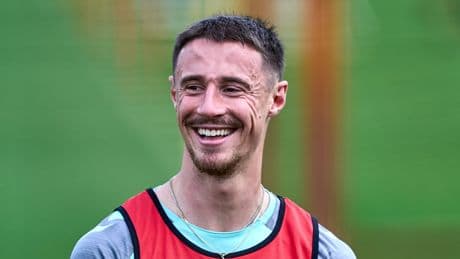 Er weiß fast alles bei Werder! - Ist Friedl der mächtigste Kapitän der Liga?