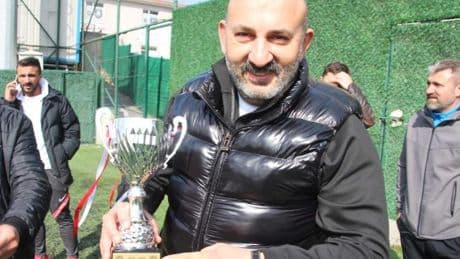 Oturduğu kafede silahlı saldırıya uğrayan Alemdağ Spor Kulübü Başkanı, hayatını kaybetti