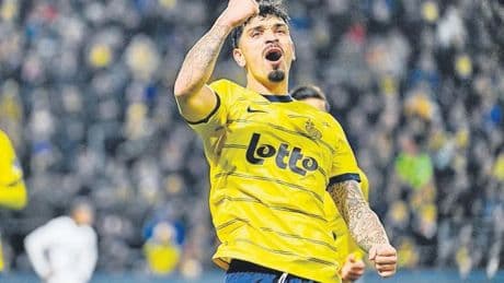 Puertas son aşamada
