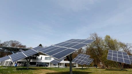 Messe Intersolar : Trotz Rekordzahlen: Hausbesitzer in Deutschland kaufen weniger Solaranlagen