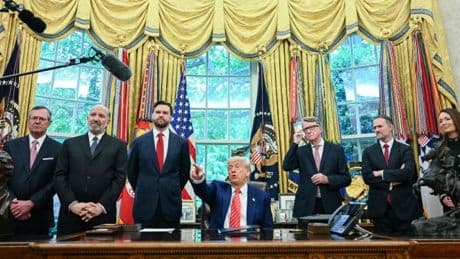 Trump verkündet „Durchbruch-Deal“ mit Briten – EU droht mit Gegenzöllen