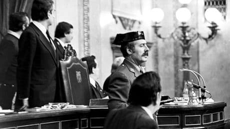 De la amenaza militar a la amenaza judicial