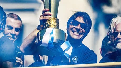 La Serie A ribaltata: comanda Napoli, le squadre del Nord inseguono
