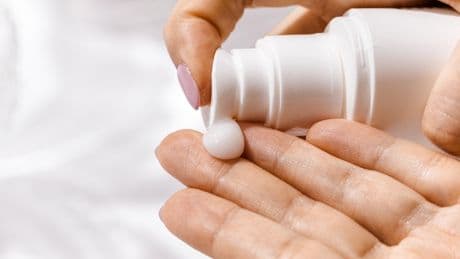 Havalar ısınıyor, sahte güneş kremlerine dikkat!