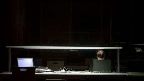 Protección de Datos prohíbe el uso de reconocimiento facial para vigilar exámenes online