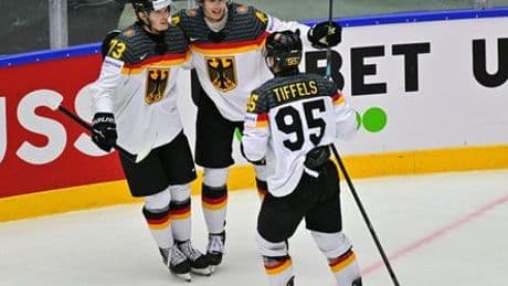 Eishockey-WM: Deutschland gewinnt gegen Norwegen trotz Loch im Eis