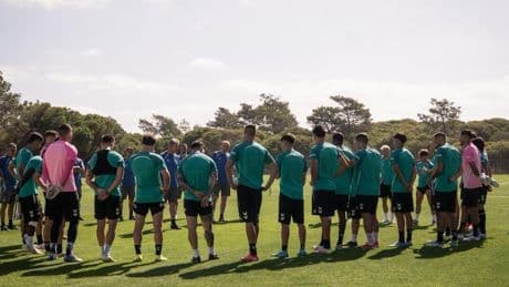 Pellegrini se llevará a 29 jugadores al stage de Inglaterra