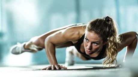 Training für Gestresste: Weniger Zeit im Fitnessstudio und trotzdem fitter werden? So geht's