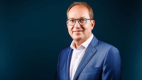 Veröffentlichung nicht ausgeschlossen! - Neuer Innenminister will AfD-Bericht prüfen