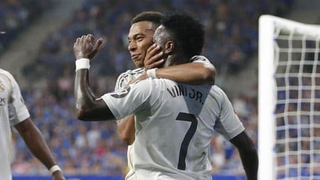 La rebelión de Vinicius: 30 minutos en el Tartiere entre goles y enganchones con el árbitro y el público