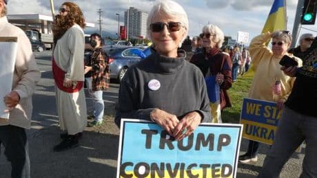 Trump empfängt Putin: "We stand with Ukraine" - Protest in Alaska vor Gipfel