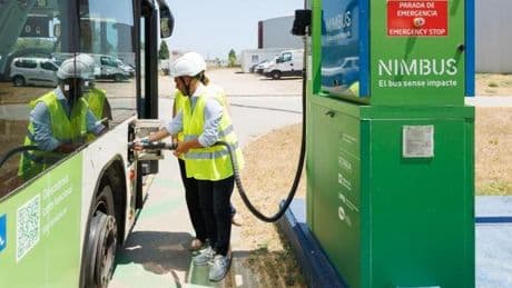 A Barcelone, un bus roule au biométhane produit à partir des déjections humaines