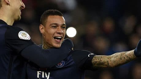 Oud-speler Van der Wiel ziet PSG nu wél Champions League winnen: 'Gebalanceerd team'