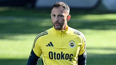 Fenerbahçe'de teknik direktör ile 10 transfer geldi, 18 ayrılık yaşandı