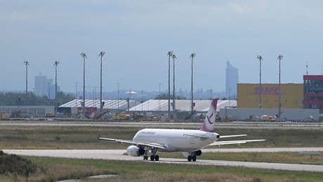 Migrationspolitik: Abschiebeflug auf dem Weg nach Bagdad