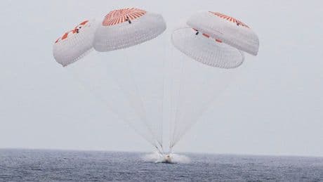 Nach 5 Monaten im All - SpaceX-Kapsel platscht zurück auf die Erde