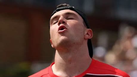 Jack Draper match paused for medical emergency as Queen’s crowd cry “stop, stop”