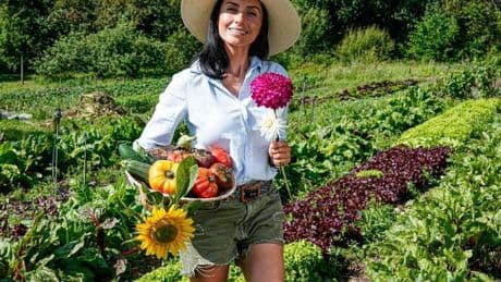 Desde Italia, Lituania y Colombia para cultivar la tierra en Bizkaia