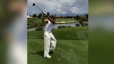 Mega-Star spielt Golf - Fans stinksauer über DIESEN Bieber-Auftritt