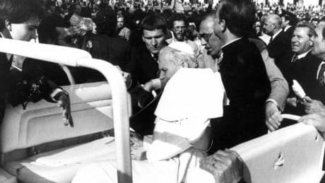 La "pista armena", Alì Ağca e l'attentato a Papa Wojtyla. "Riaprire le indagini"
