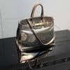 Originele Birkin-tas van Hermès levert 7 miljoen euro op bij veiling