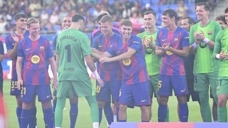 Flick, Lamine y Pedri, los más aclamados