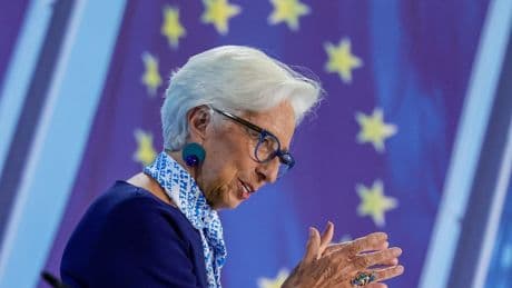 Lagarde anticipa una desaceleración de la eurozona