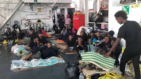 Zero sbarchi in tre giorni, poi la fiammata: cresce l'allarme Libia