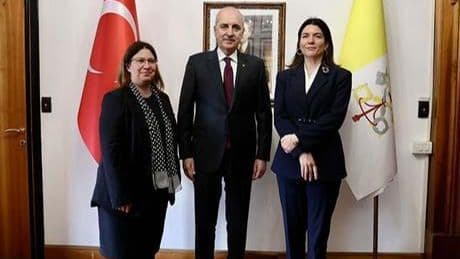 Numan Kurtulmuş, Türkiye'nin Vatikan Büyükelçiliğini ziyaret etti