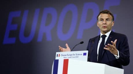Macron demande la suppression de la directive sur le devoir de vigilance des entreprises