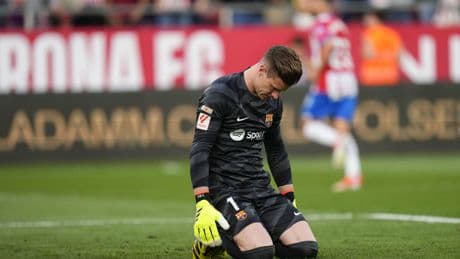 Ter Stegen, intervenido con éxito en la espalda