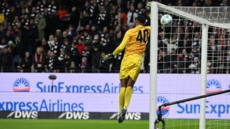 Pannen-Show Bundesliga - Die kuriosesten Eigentore der letzten Saison