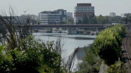 El extraño hallazgo de cuatro cadáveres en el río Sena: tres vestidos y uno desnudo, a metros de distancia