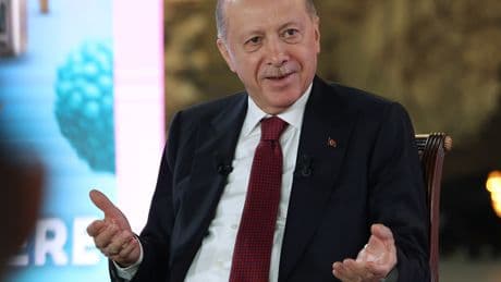 Cumhurbaşkanı Erdoğan: Gençlerimizin zehirlenmesine müsaade etmeyeceğiz