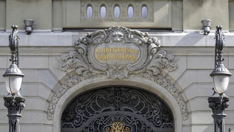 Geldpolitik: Dollarschwäche drückt Schweizer Notenbank tief in die roten Zahlen