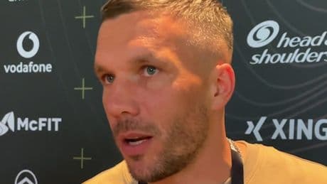 Bundesliga mit Köln? - Podolski spricht offen über seine Zukunft
