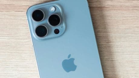 Un iPhone con IA china: el posible futuro del móvil de Apple que Trump quiere evitar