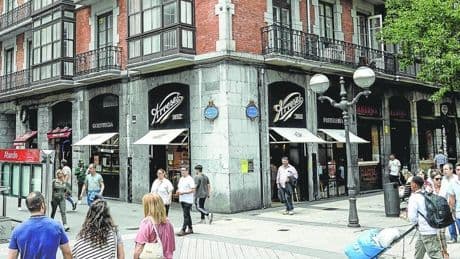 Obras en una manzana de Berastegui: «Si duran más de 6 meses tendremos que cerrar»