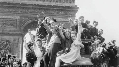 1945 : après la libération, l’été de tous les possibles